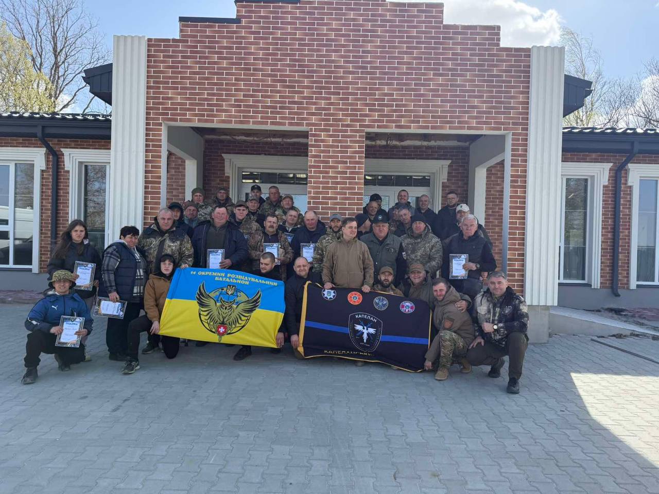 Veterans, chaplains, volunteers and community members at the center